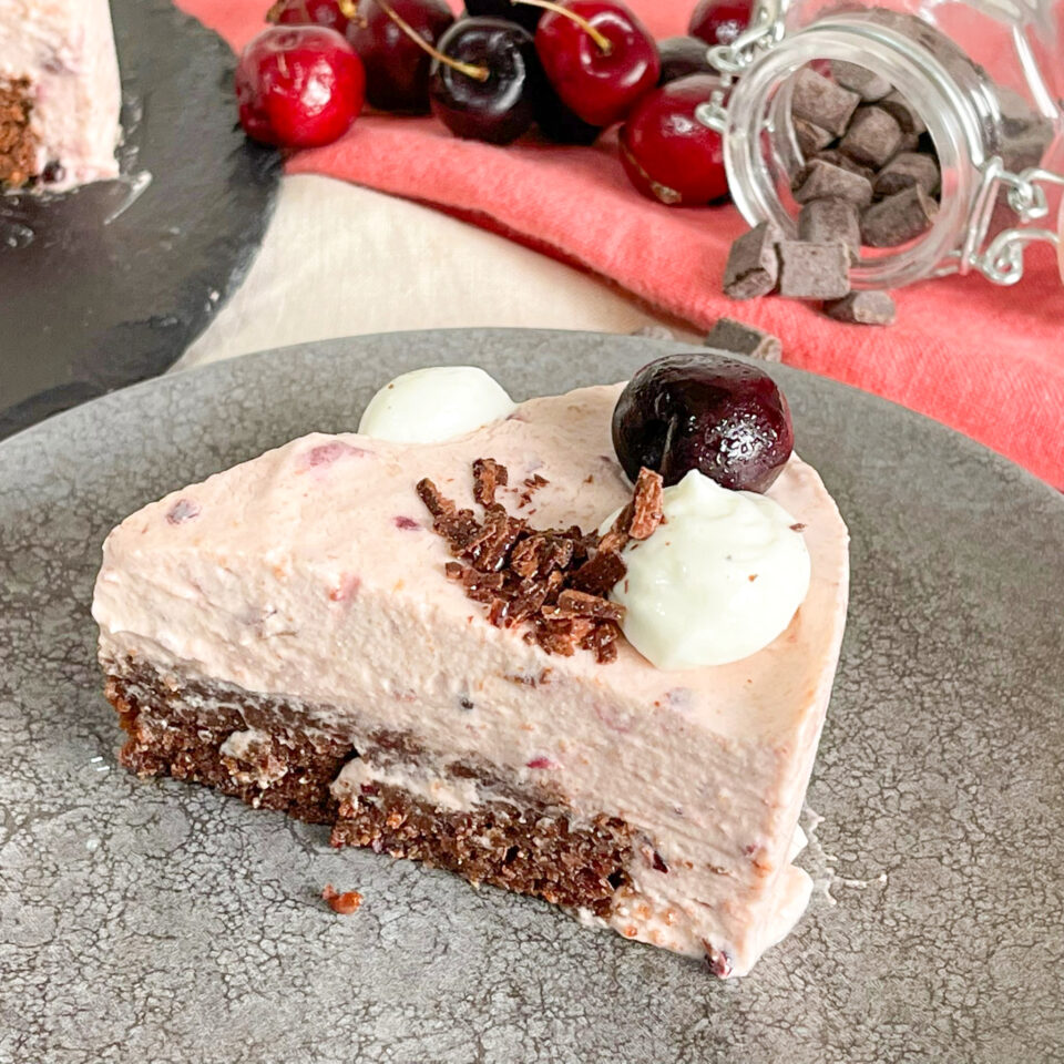 Torta Mousse alle ciliegie