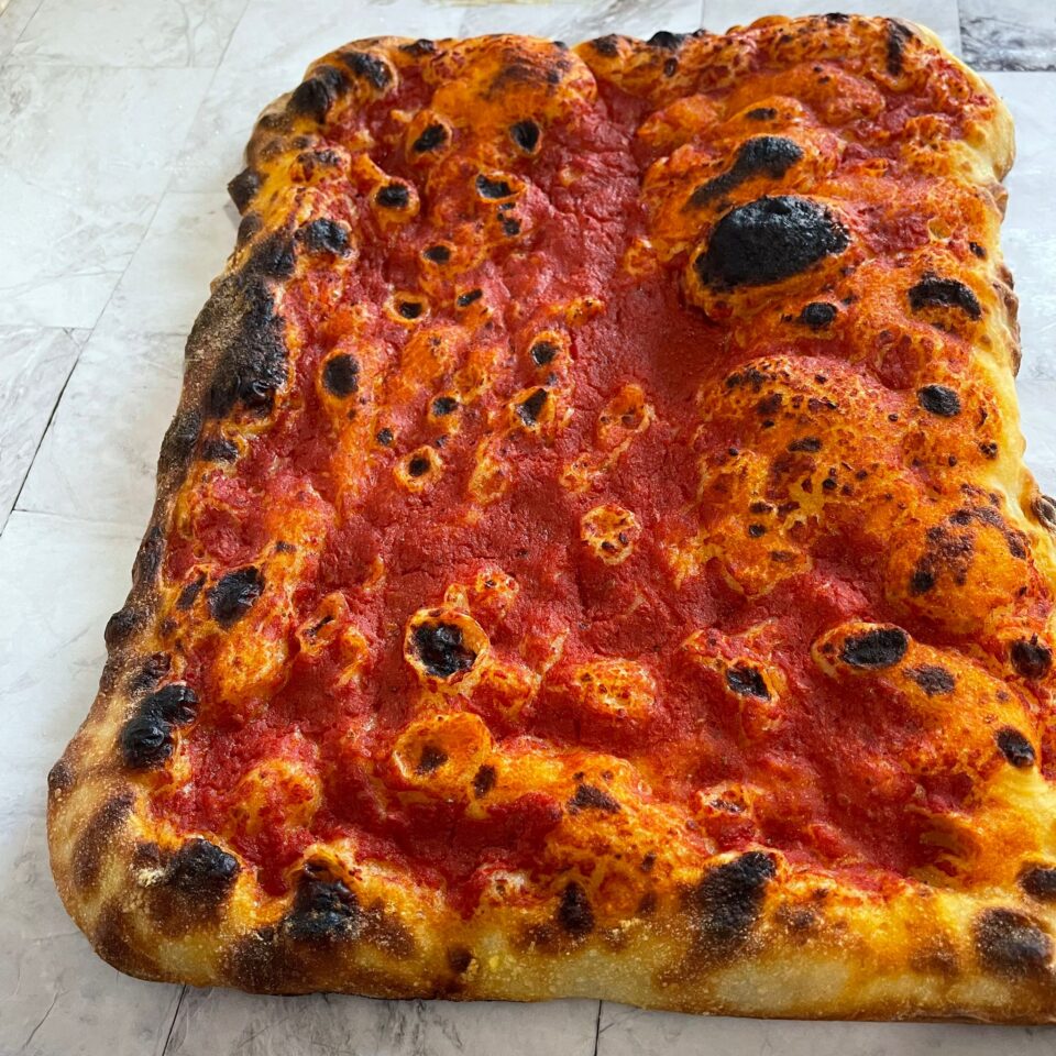 Pizza rossa romana 